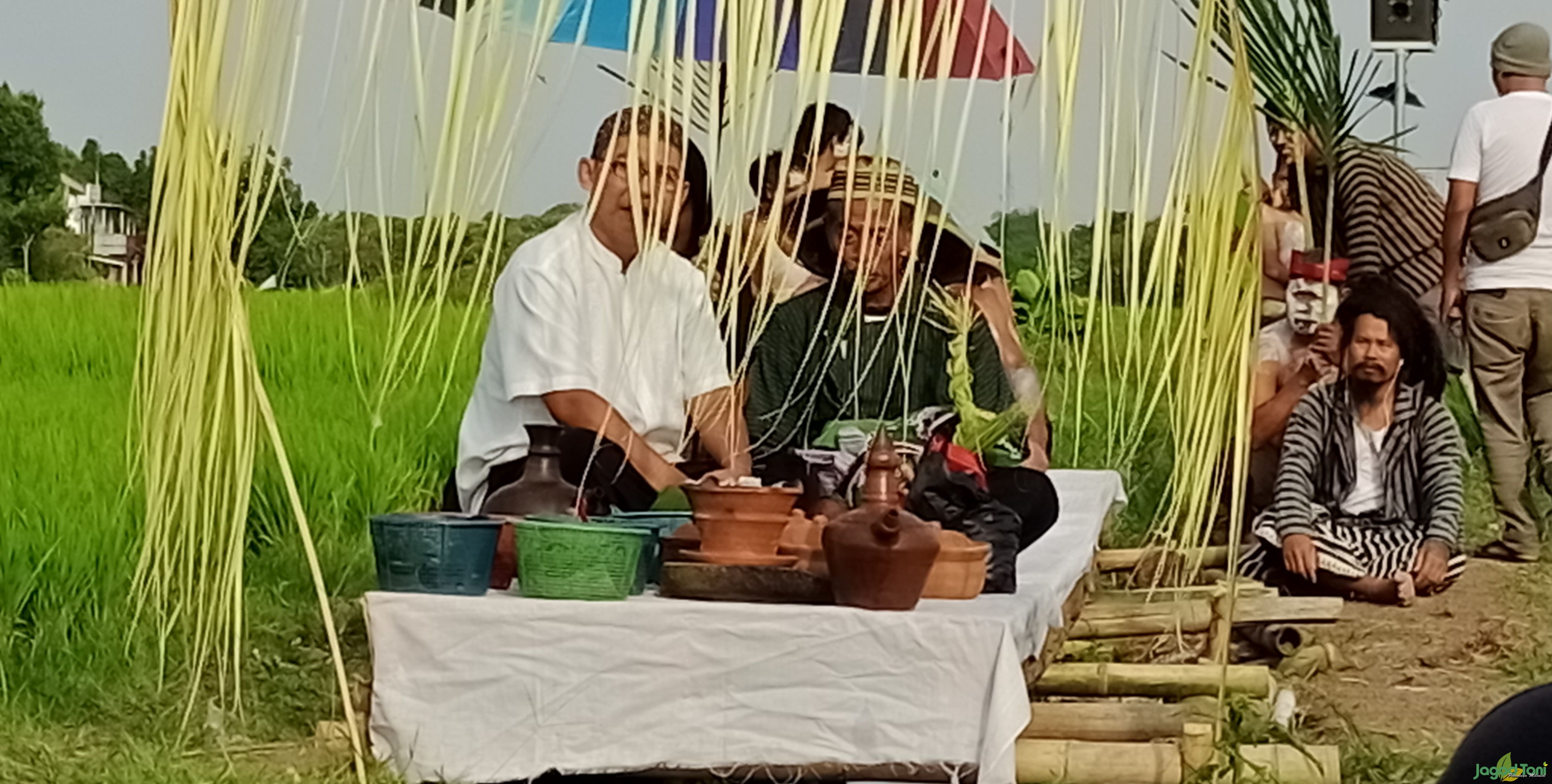 Ritual pengendalian hama pertanian di Desa Delanggu, Klaten, Jawa Tengah