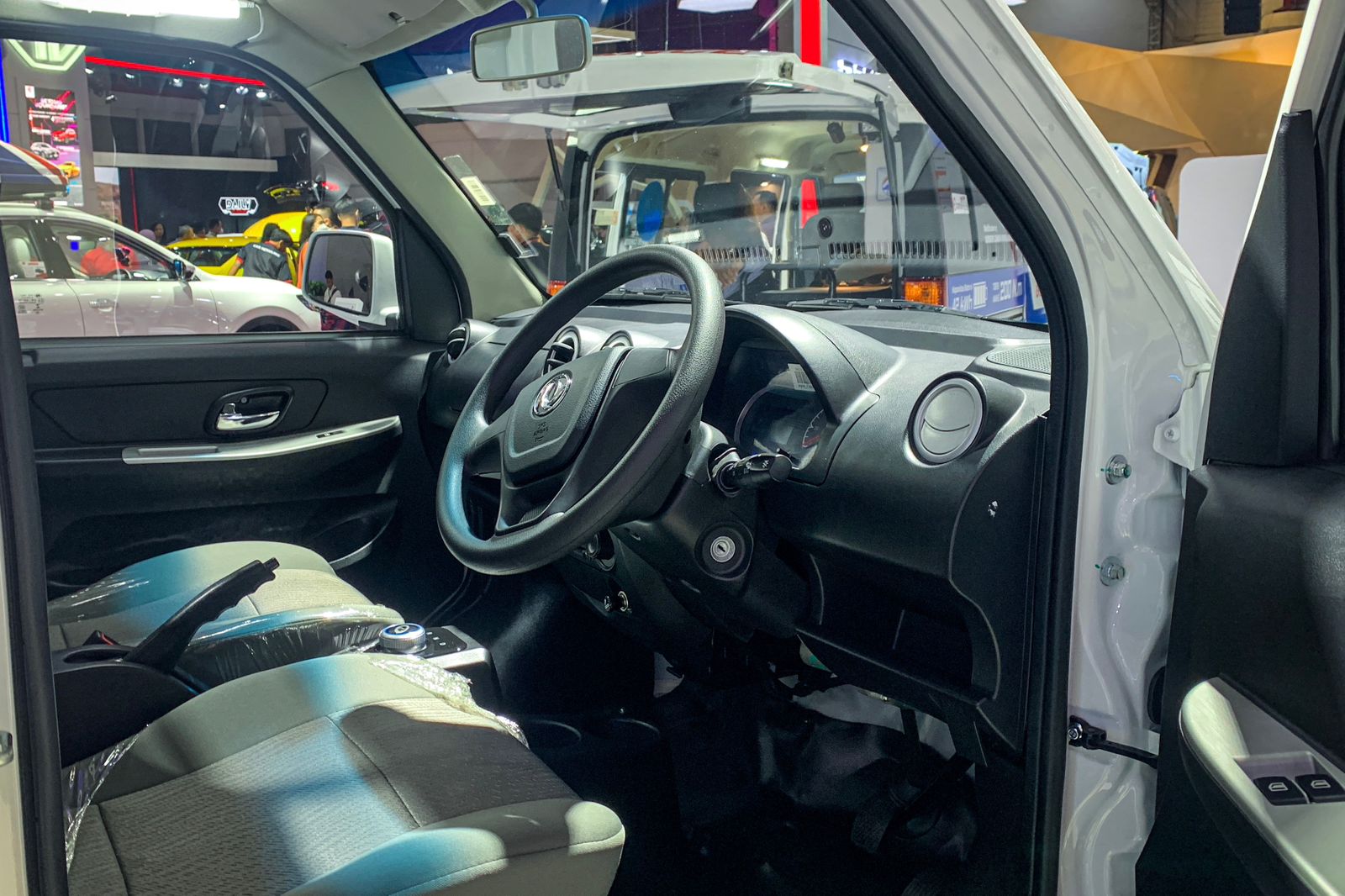 Interior DFSK electric 