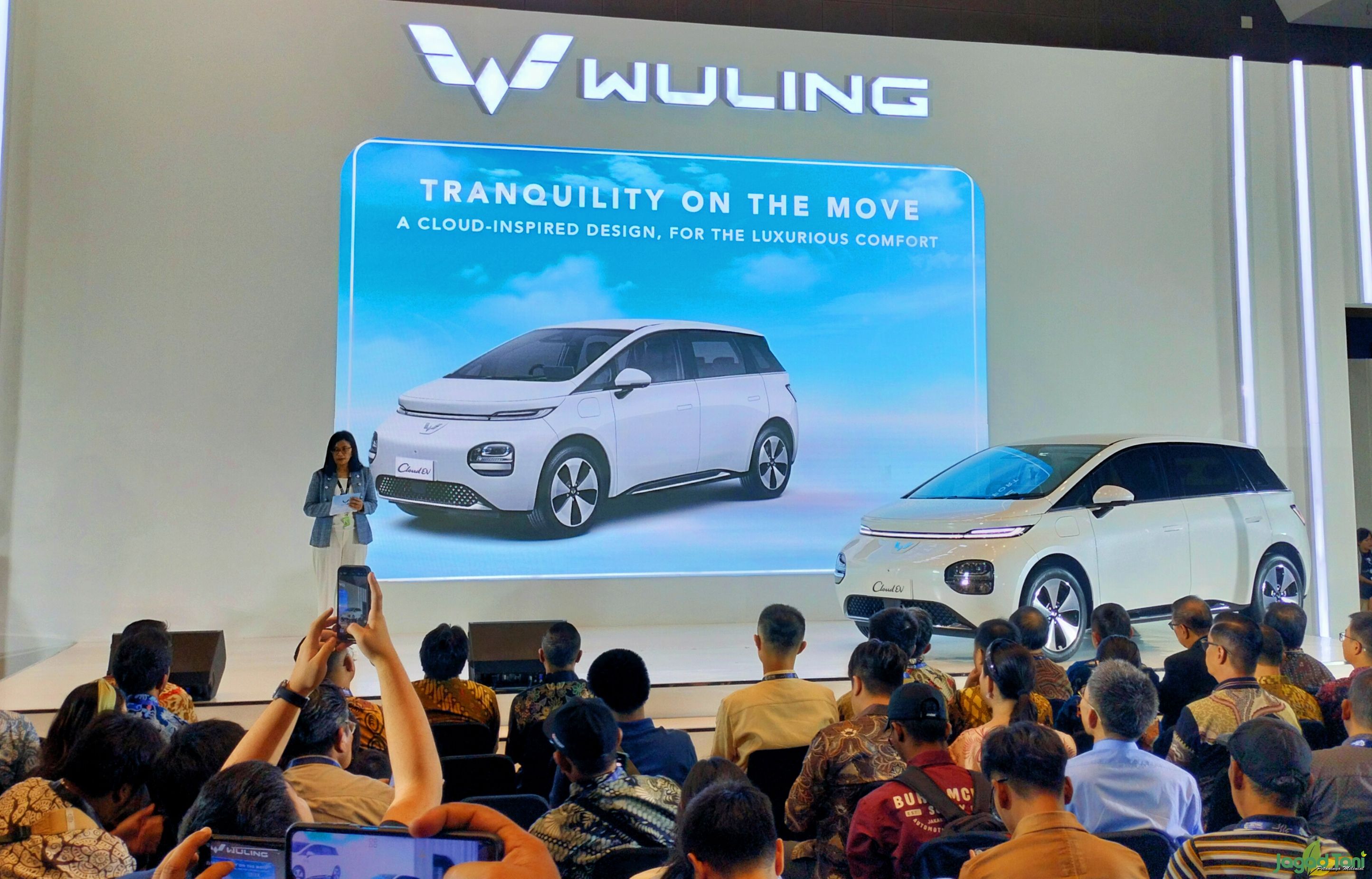 Wuling Resmi Membuka Pemesanan Cloud EV di Ajang PEVS 2024