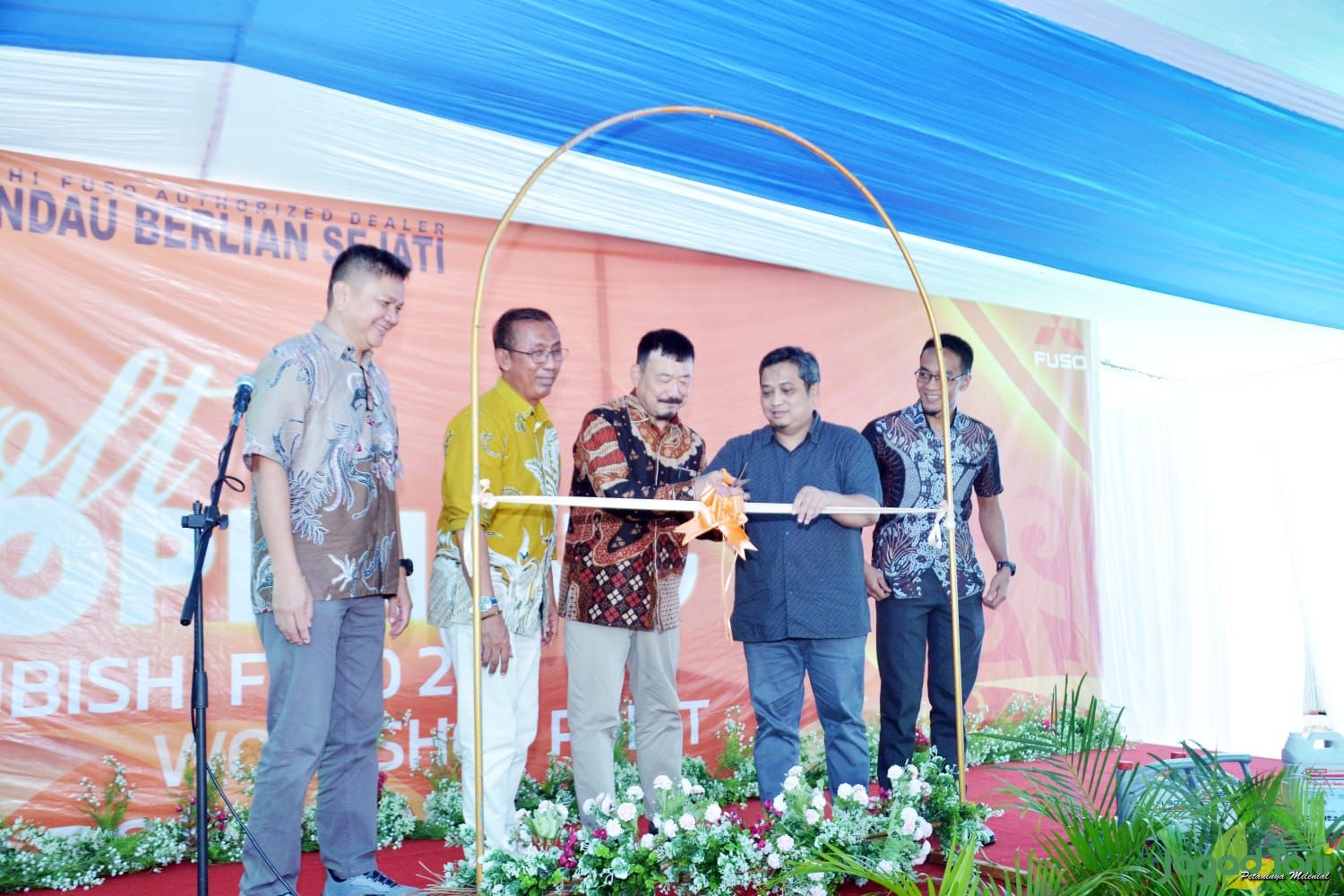 Mitsubishi Fuso Buka Service Point di Barong Tongkok, Kalimantan Timur