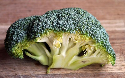 uploads/news/2021/02/manfaat-super-brokoli-bagi-89900dfebc1d2c6_400.jpg