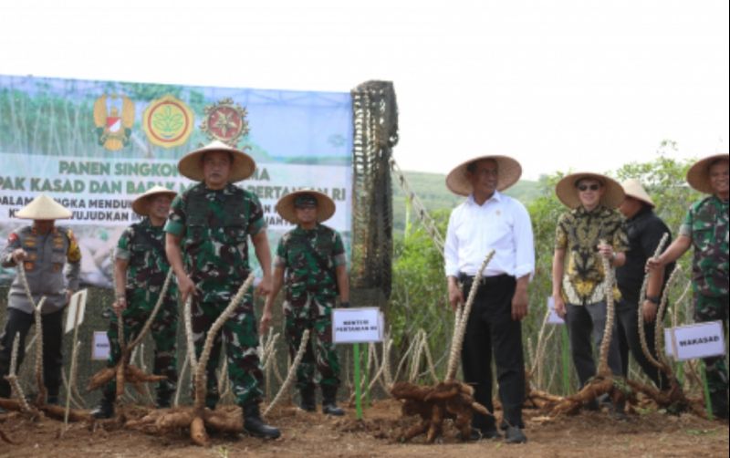 uploads/news/2024/06/tni-sukses-hidupkan-lahan-18804d6a1fe4fd4.jpg