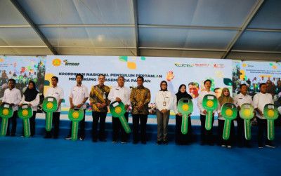uploads/news/2025/04/dukung-penyuluh-berpeestasi-mentan-74828f159890f13_400.jpeg