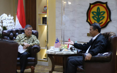 uploads/news/2025/04/malaysia-memohon-pasokan-beras-4562058db9389e0_400.jpg