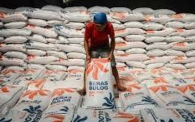 uploads/news/2025/04/serapan-gabah-meningkat-rpnn-556099e4537a816_400.jpg