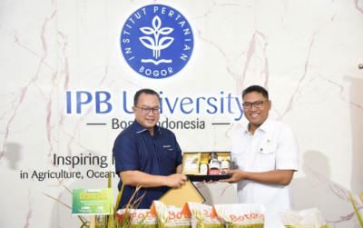 uploads/news/2025/05/benih-paten-diluncurkan-produktivitas-2241932d825c540_400.jpeg