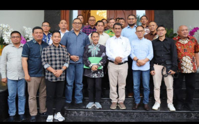 uploads/news/2025/05/hilirisasi-dan-industri-kelapa-504106d5f6cd858_400.jpeg