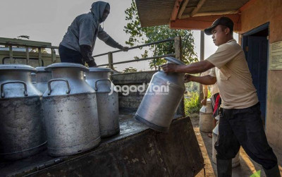 uploads/news/2025/05/peringati-hari-susu-nusantara--175008ed180c2ca_400.jpg