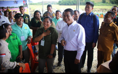 uploads/news/2025/05/petani-muda-ntt-buktikan-299605430bcef54_400.jpeg
