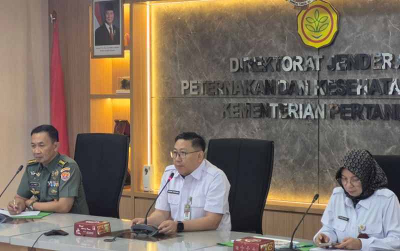 uploads/news/2025/05/siapkan-lahan-pembibitan-ternak--464426a3eb272df.jpeg