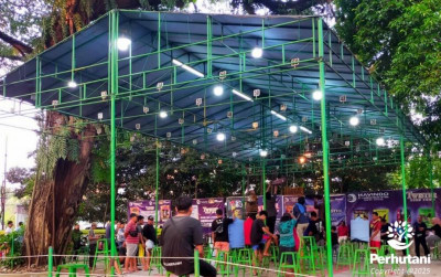 uploads/news/2025/06/kantor-perhutani-semarang-jadi-22298a72a82d4dd_400.jpg