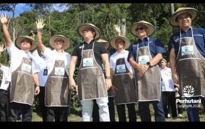 uploads/news/2025/06/program-kemitraan-kopi-perhutani-60629847d0579bc_400.jpg