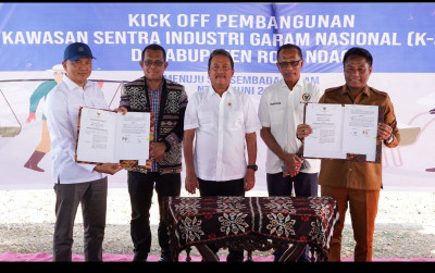 uploads/news/2025/06/sentra-industri-garam-berkat-17012e0b15b35f5_400.jpg