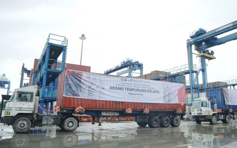 Arang Tempurung Awunio Ekspor Perdana ke China