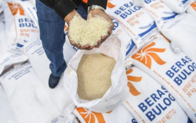 uploads/news/2026/03/serapan-bulog-jabar-capai-35323f94856ad61_400.jpg