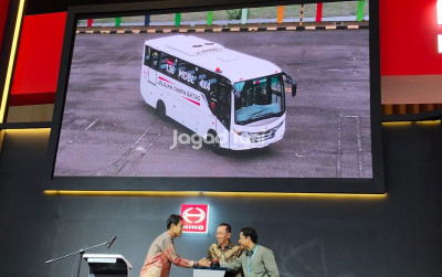 uploads/news/2026/04/hino-luncurkan-bus-4x4-571977356b5133c_400.jpeg