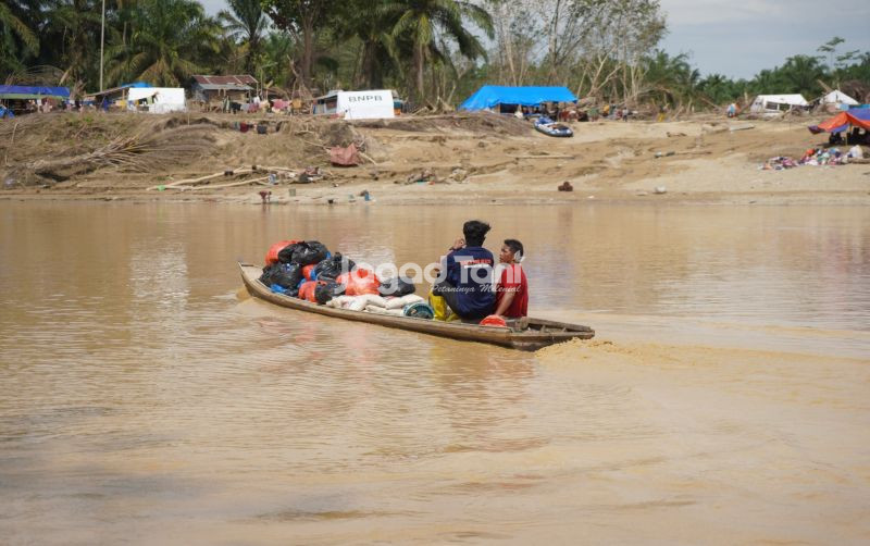 uploads/news/2026/08/waspadai-zoonosis-pascabencana-dengan-64493891575d77f.jpeg