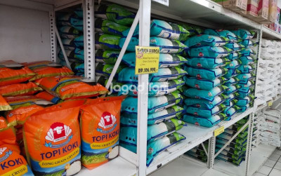uploads/news/2026/09/kelangkaan-beras-premium-di-68808342982ee8d_400.jpg